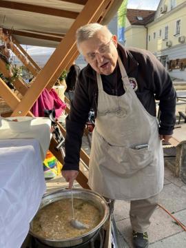 avelikonocne_dobrote_primoz_primec03