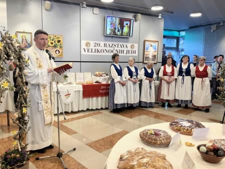 avelikonocne_dobrote_primoz_primec07